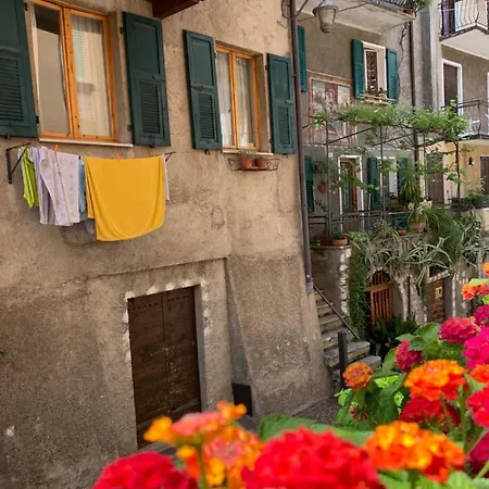 Casa Limone 4* 利莫内-苏尔加达